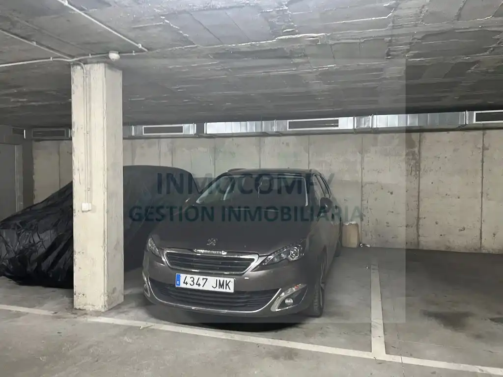 Parking de Dúplex en venta en La Bisbal d'Empordà