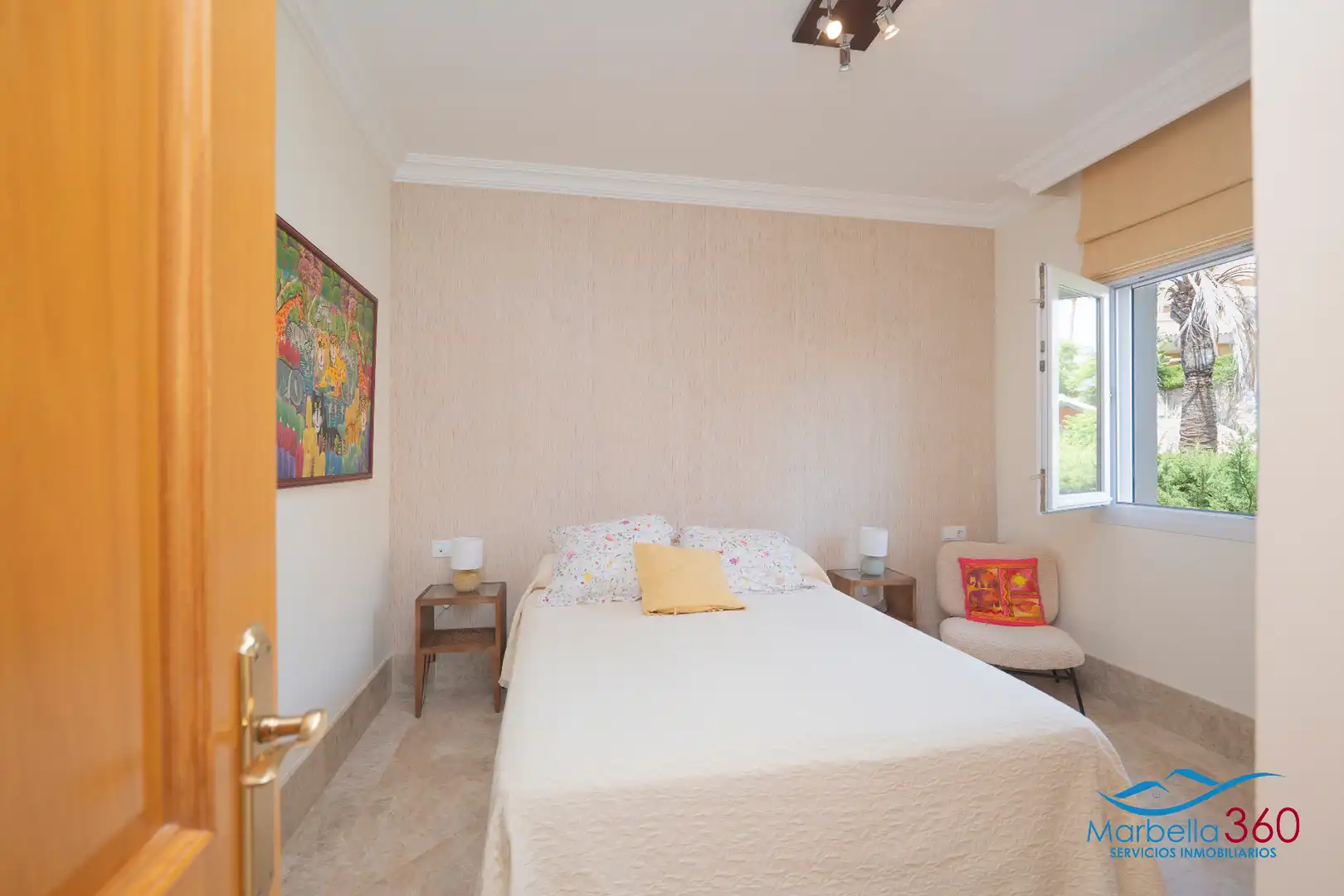 Habitación de Casa adosada en venta en Marbella con Aire acondicionado, Calefacción y Jardín privado