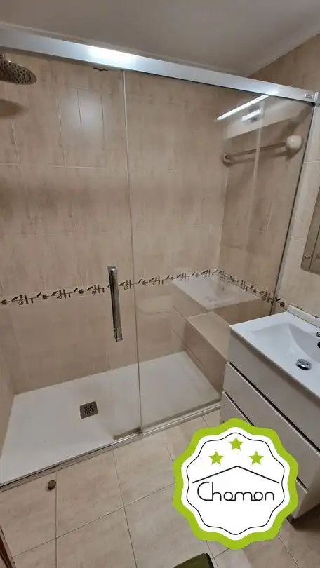 Badezimmer von Wohnung zur Miete in Santoña mit Heizung