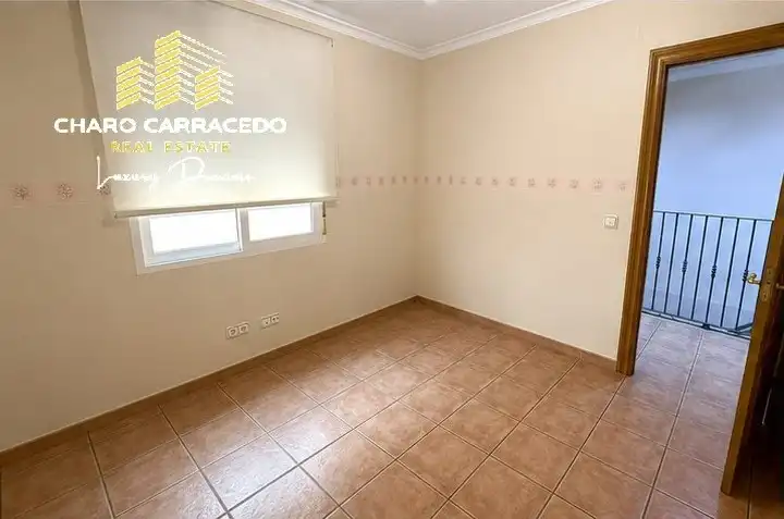Dormitori de Casa adosada en venda en Albal amb Aire condicionat, Terrassa i Moblat