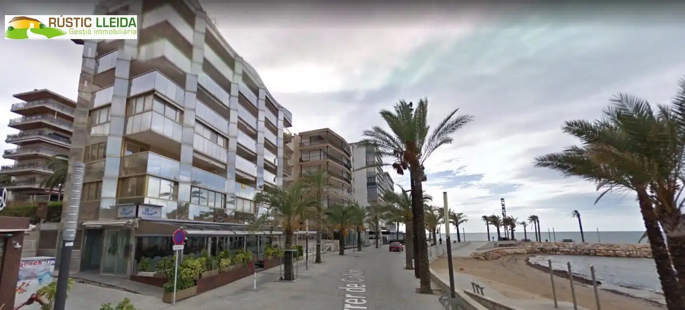 Vista exterior de Piso de alquiler en Salou con Jardín privado, Terraza y Trastero