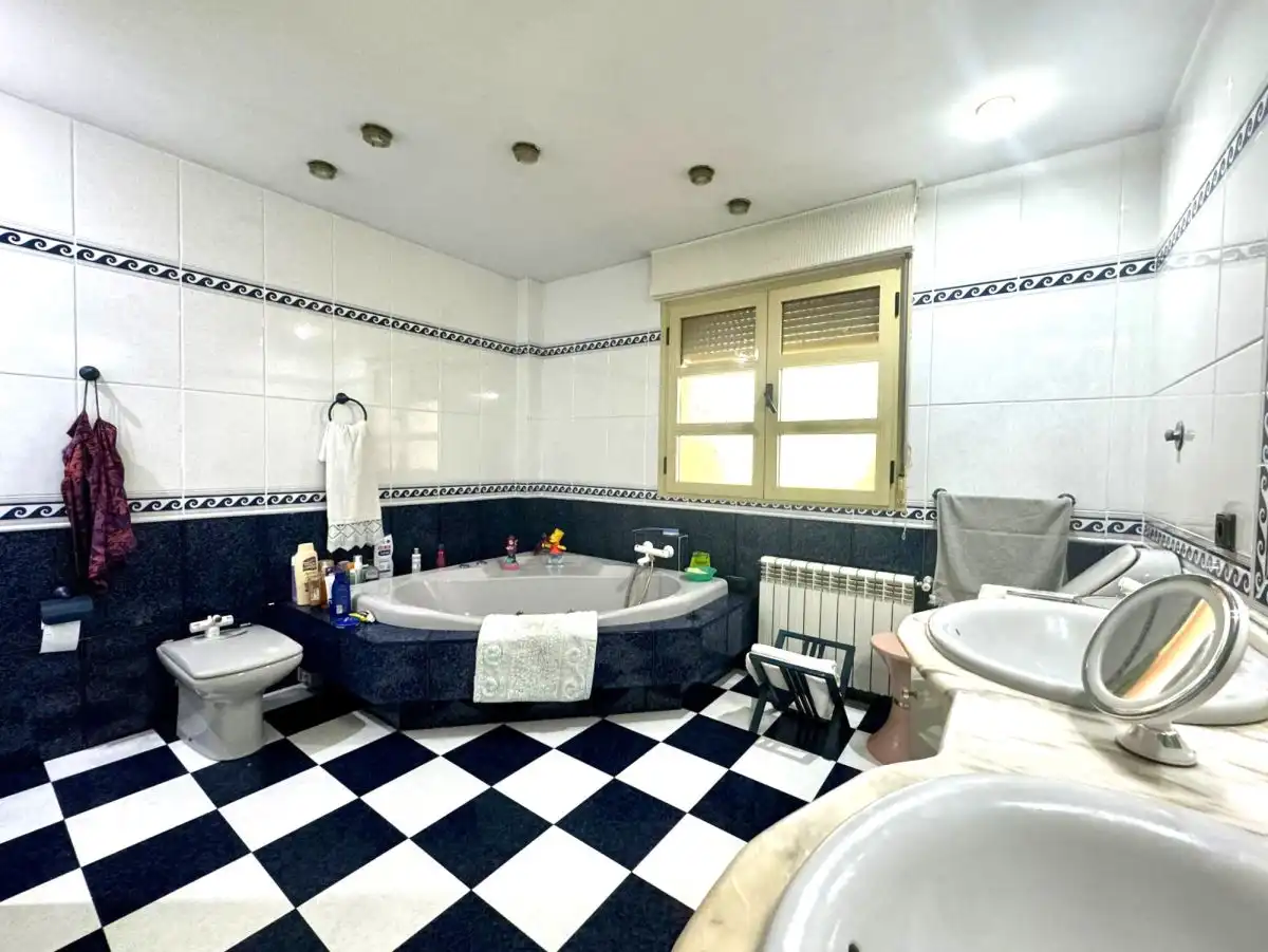 Detached house with pool for sale in Valdepeñas, imagen 22