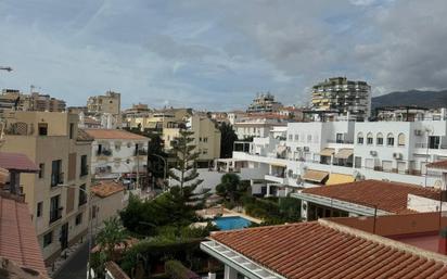 Vista exterior de Casa o xalet en venda en Torremolinos amb Aire condicionat i Terrassa