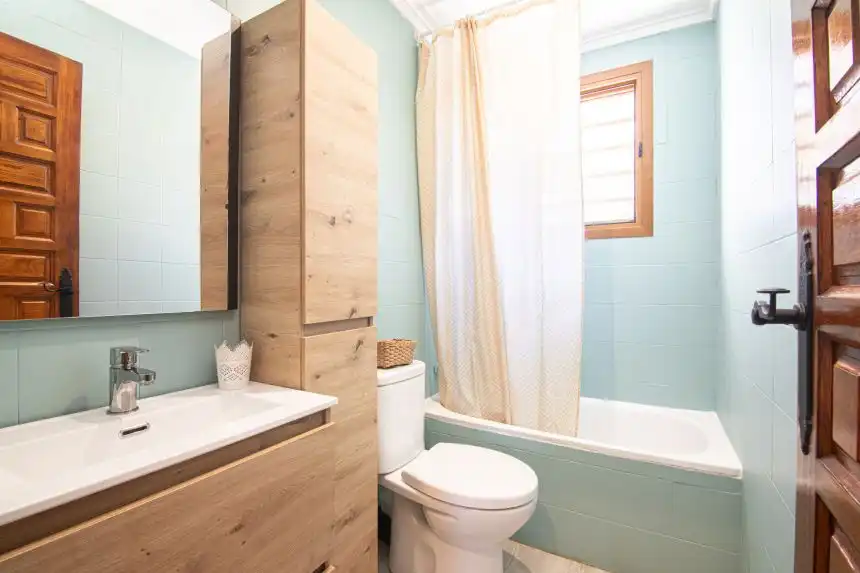 Bathroom of Houses for sale in San Fulgencio  with Air Conditioner, Private garden and Terrace