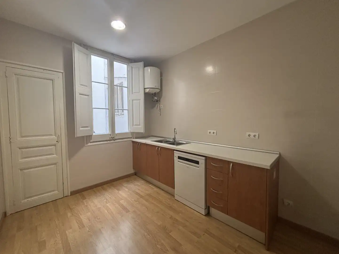 Office space with terrace to rent in Carrer de València 263, imagen 26