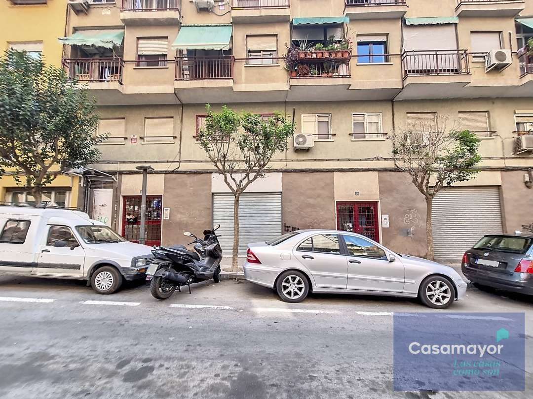 Vista exterior de Local en venta en Alicante / Alacant