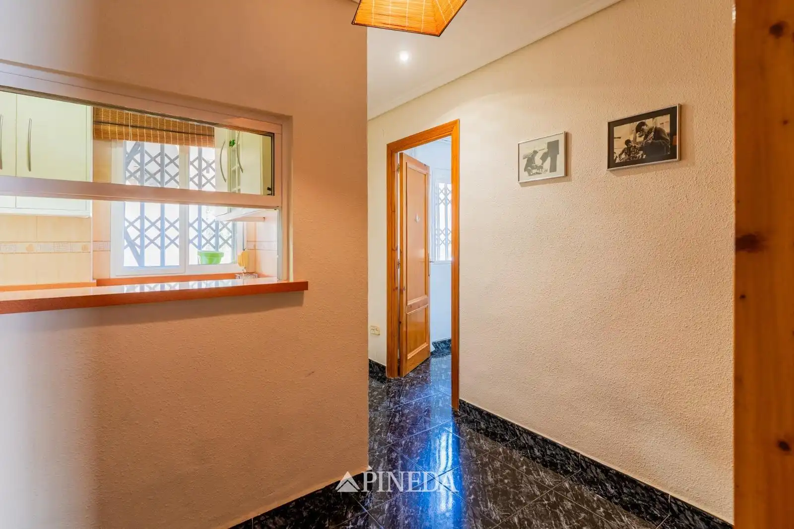 Flat for sale in Valencia  with Air Conditioner and Heating