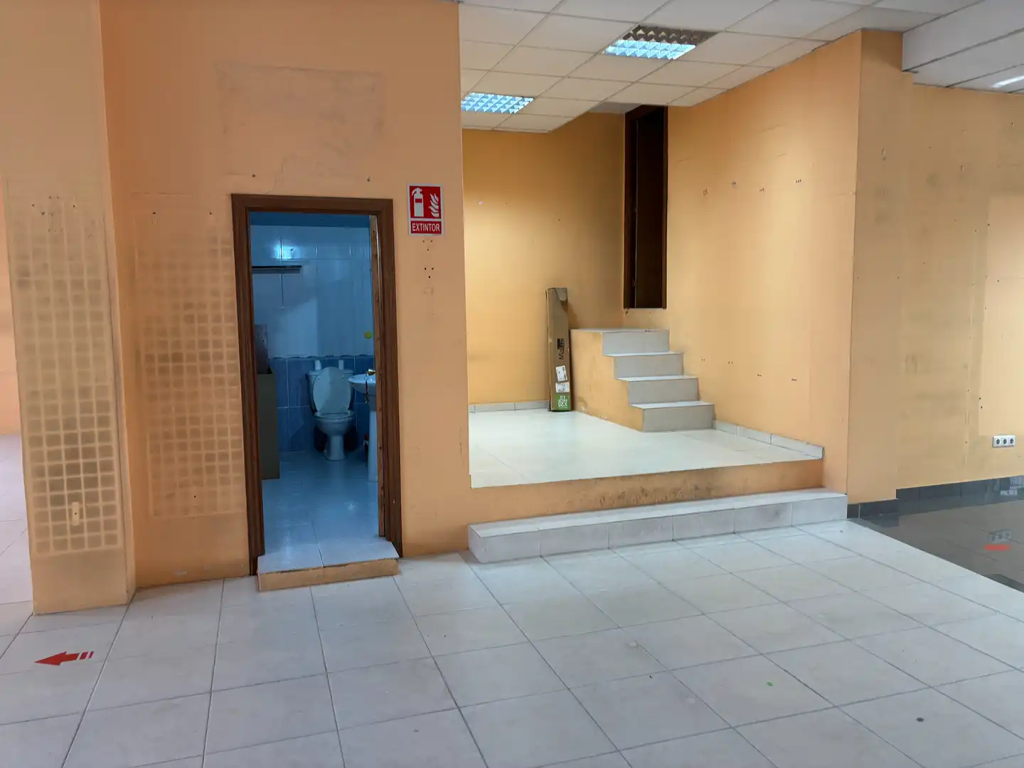 Local commercial à louer à Avenida Vilaboa 92, imagen 15