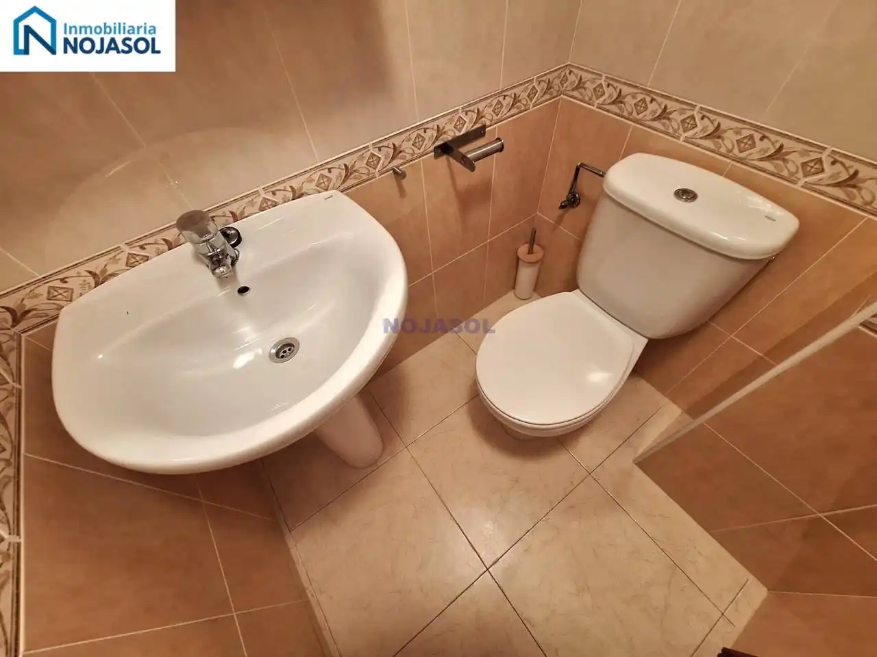 Appartement compact avec piscine à louer à Avenida Ris 32, imagen 10