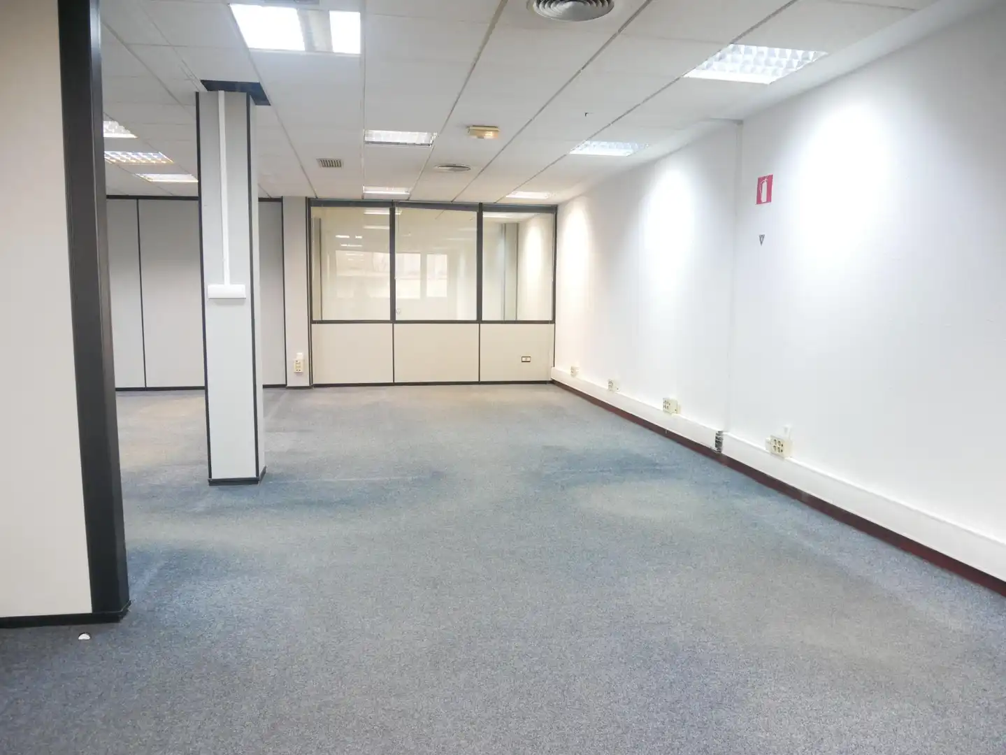 Büro zur Miete in Basauri  mit Klimaanlage und Heizung