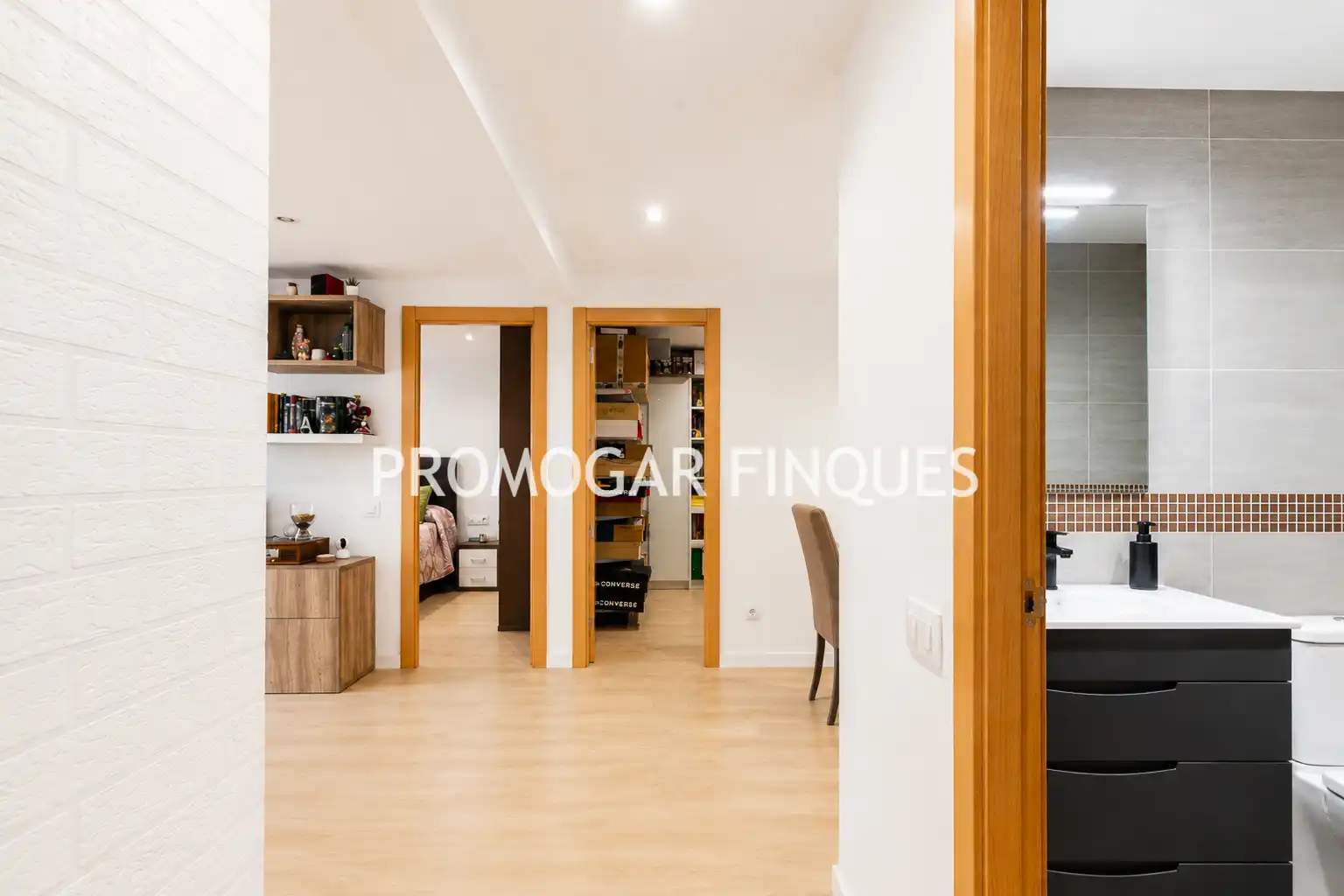 Flat for sale in Ripollet  with Parquet flooring, Terrace and Oven