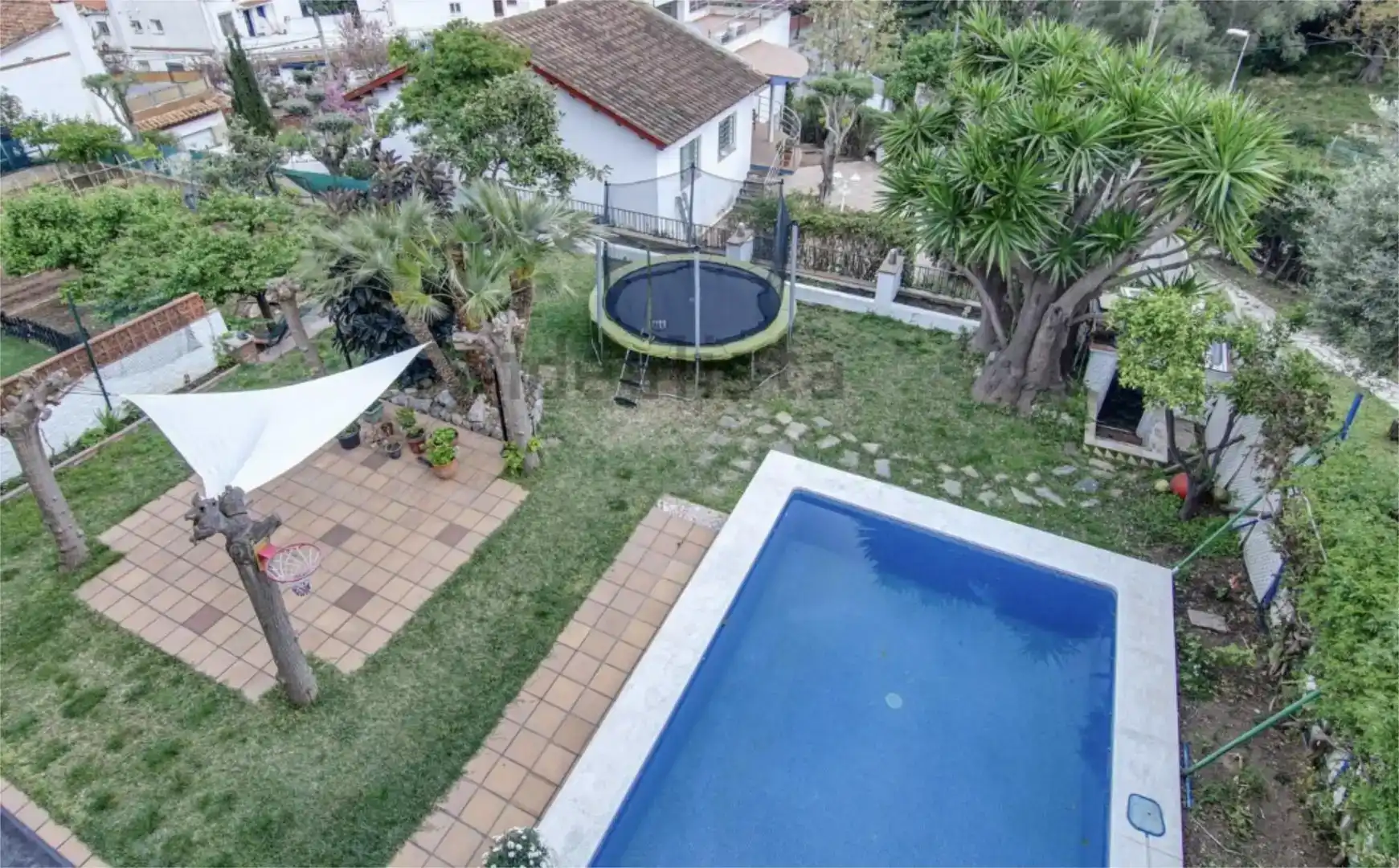 Piscina de Casa adosada en venda en Castelldefels amb Aire condicionat i Piscina
