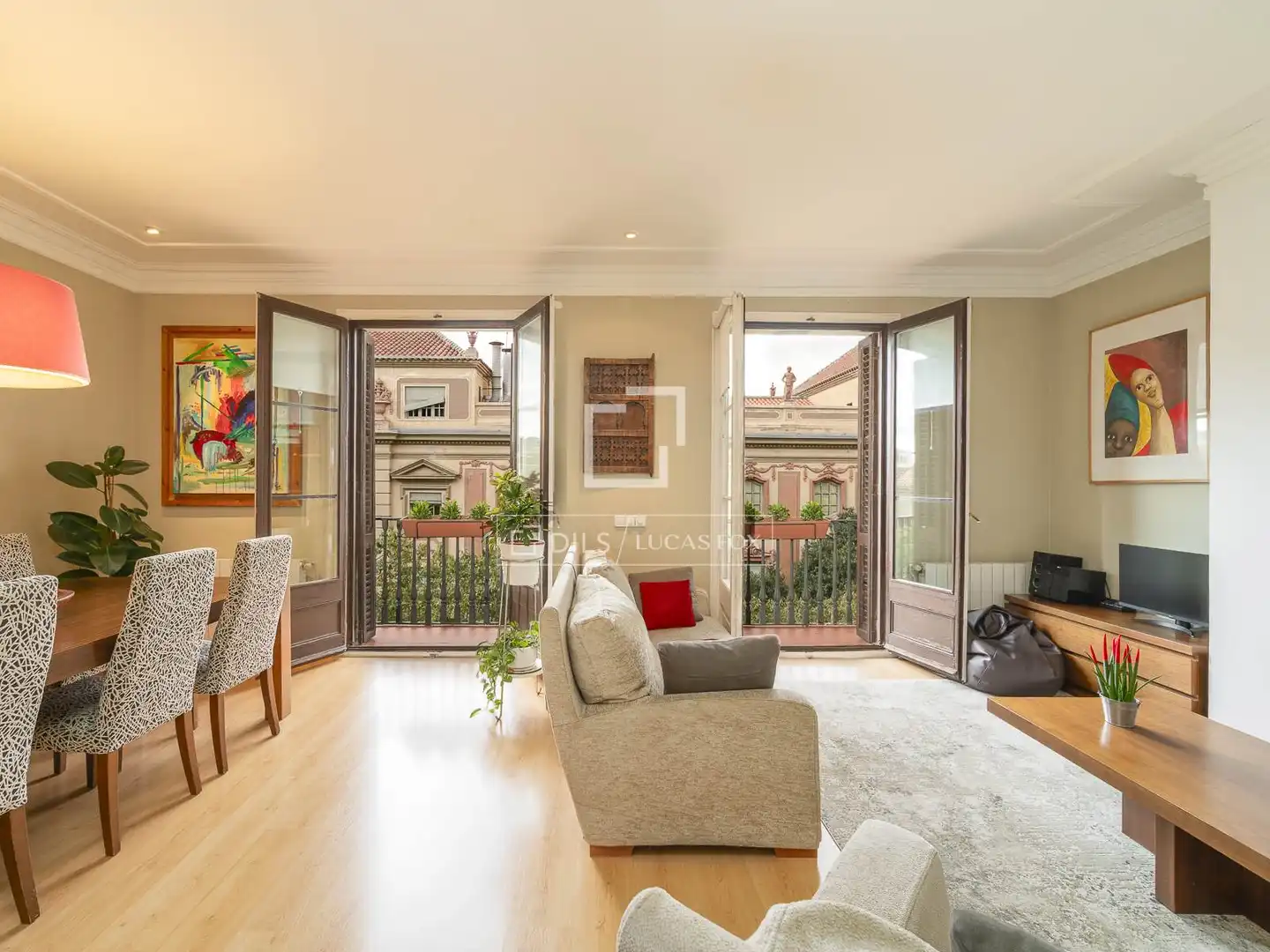 Wohnzimmer von Wohnung zum Verkauf in Barcelona mit Heizung und Balkon