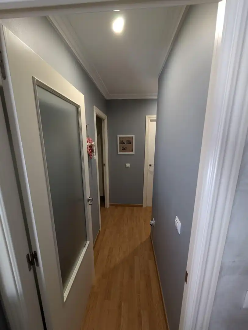 Wohnung zum Verkauf in Utrera mit Klimaanlage, Parkett und Abstellraum