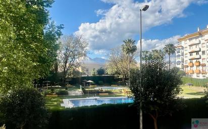 Vista exterior de Pis en venda en Marbella amb Aire condicionat, Terrassa i Traster