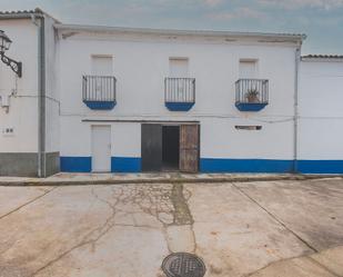 Exterior view of Flat for sale in Valencia de Alcántara