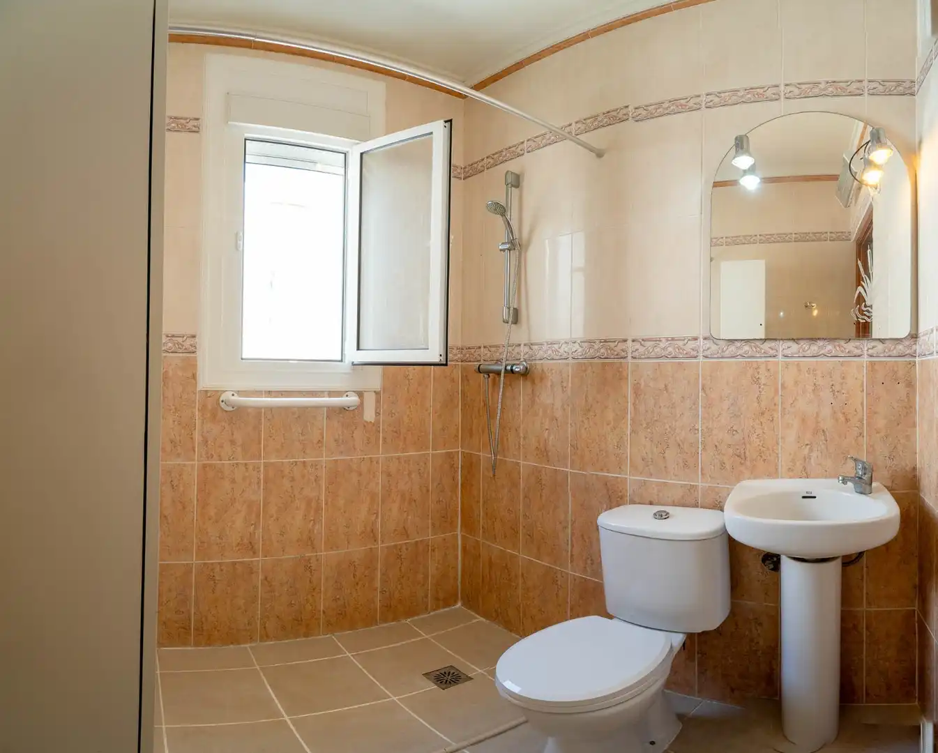 Baño de Apartamento en venta en Rojales con Terraza