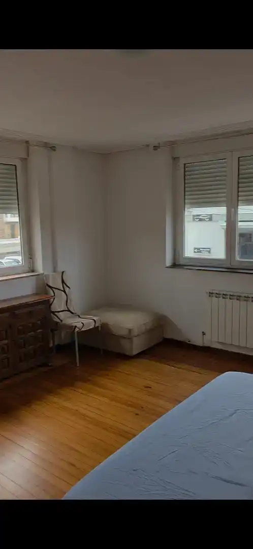 Sala d'estar de Pis de lloguer en Piélagos amb Parquet, Traster i Moblat