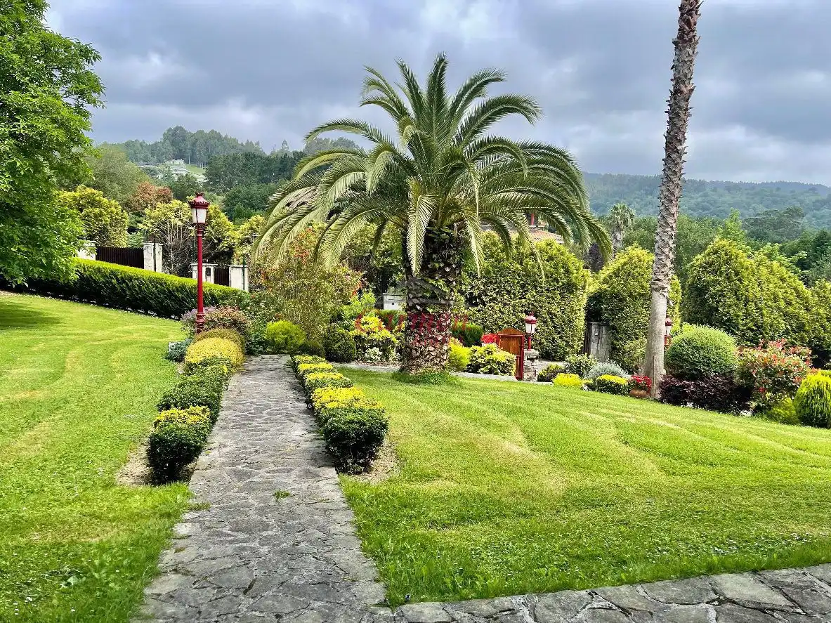 Jardín de Casa o chalet en venta en Loiu con Jardín privado, Terraza y Trastero