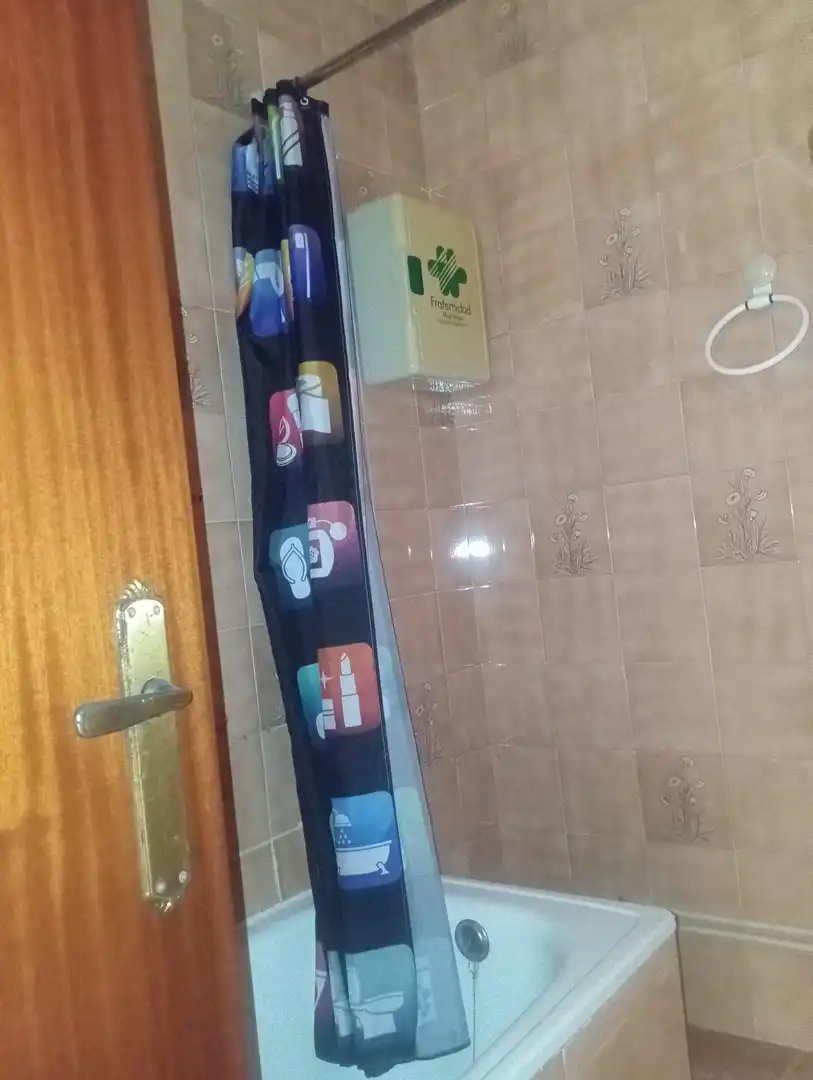 Bathroom of Flat for sale in Miguel Esteban  with Heating, Parquet flooring and Furnished