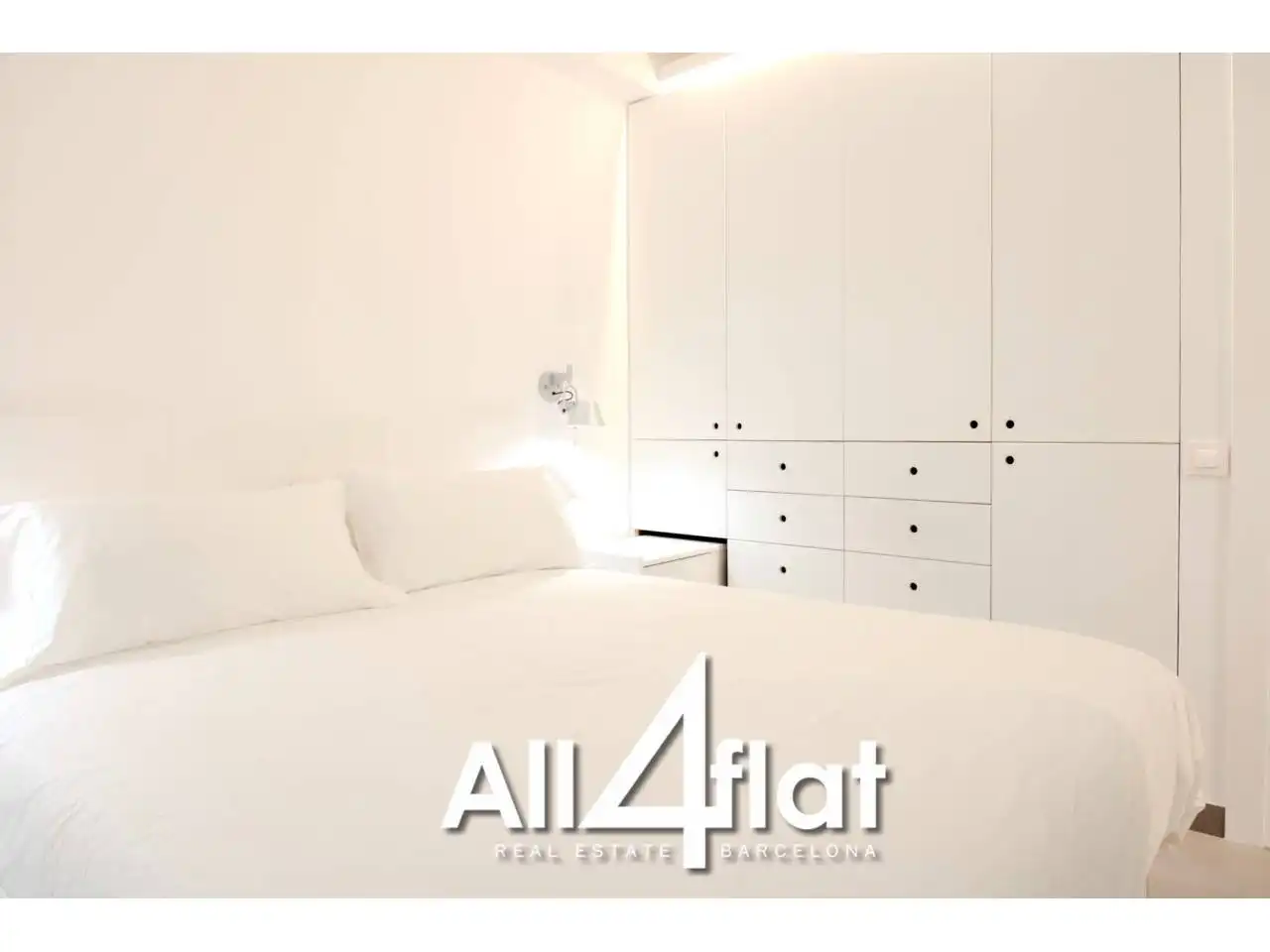 Schlafzimmer von Wohnung zur Miete in Barcelona mit Klimaanlage, Heizung und Möbliert