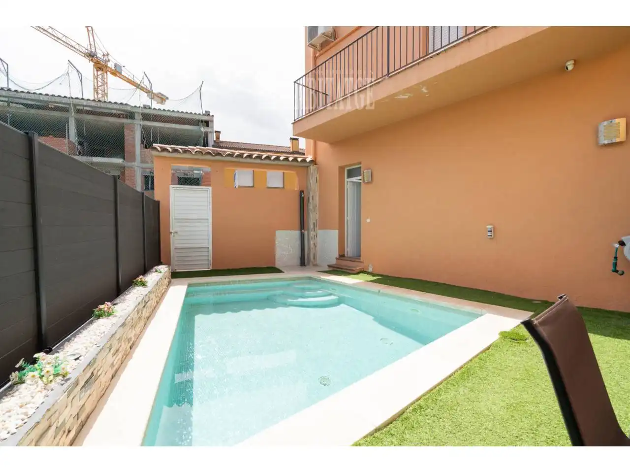 Piscina de Casa o chalet en venta en Torelló con Aire acondicionado, Calefacción y Jardín privado