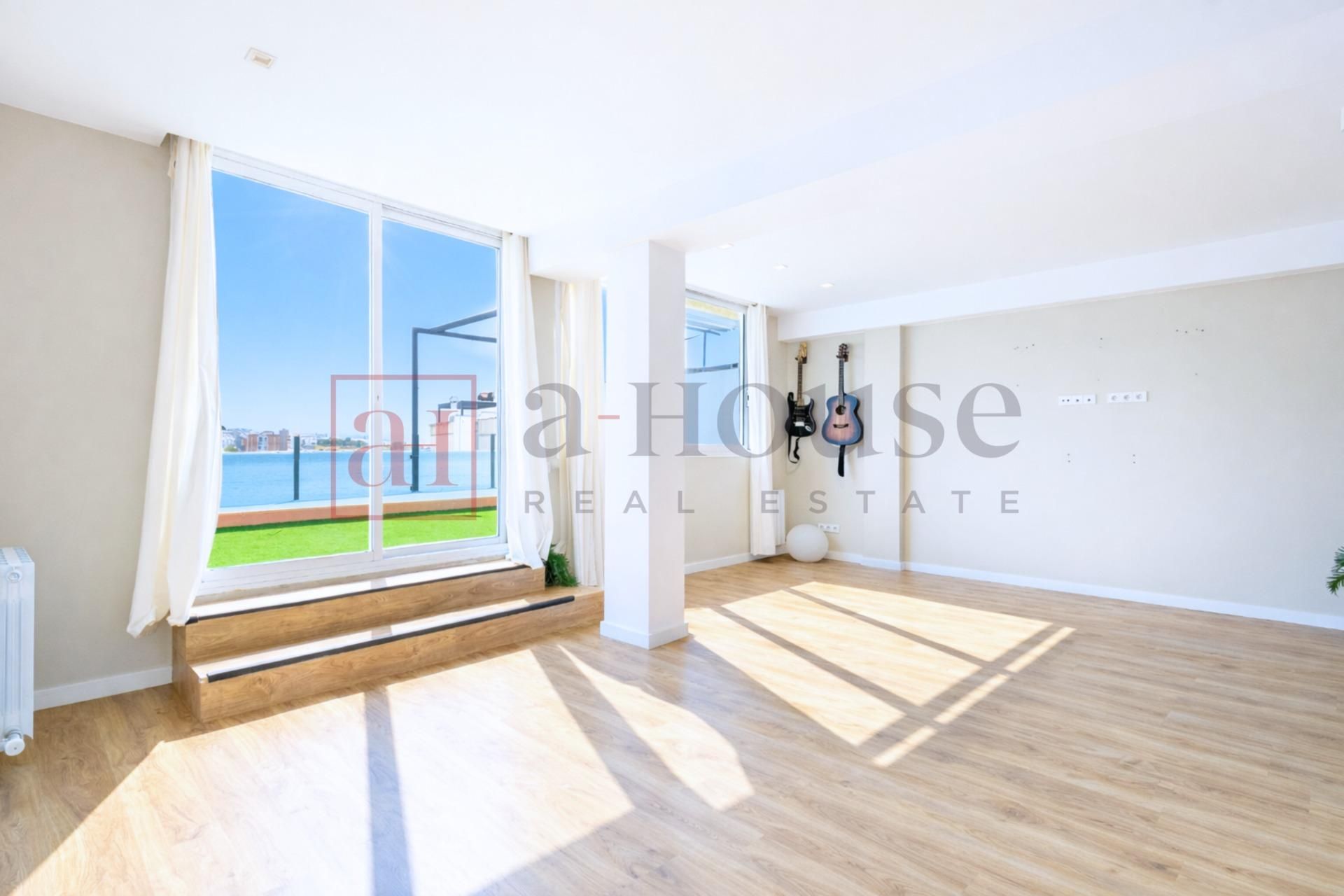 Ático en venta en  Barcelona Capital con Aire acondicionado, Calefacción y Parquet