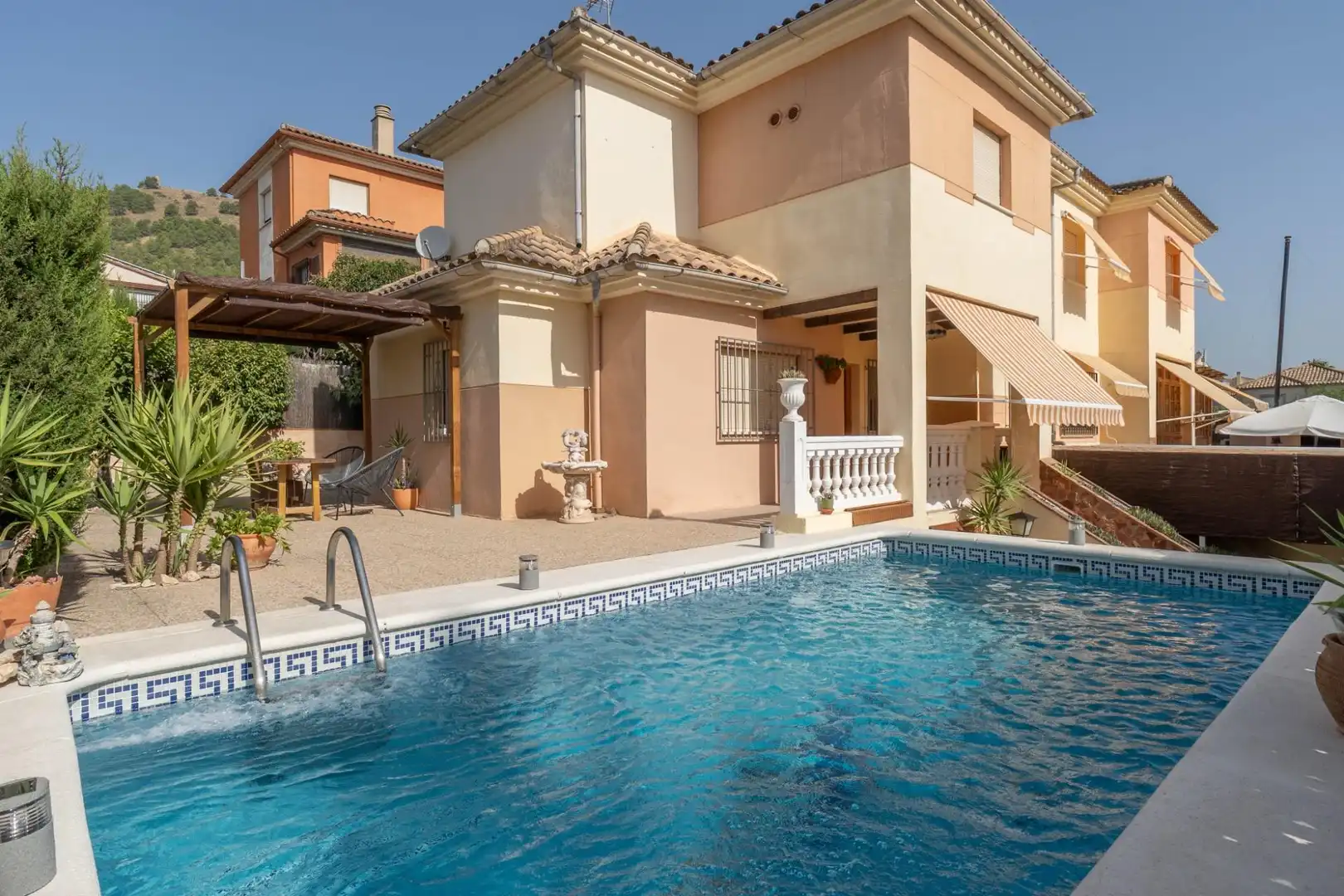 Villa mit Pool zum Verkauf in Camino ALBARRATE, DE