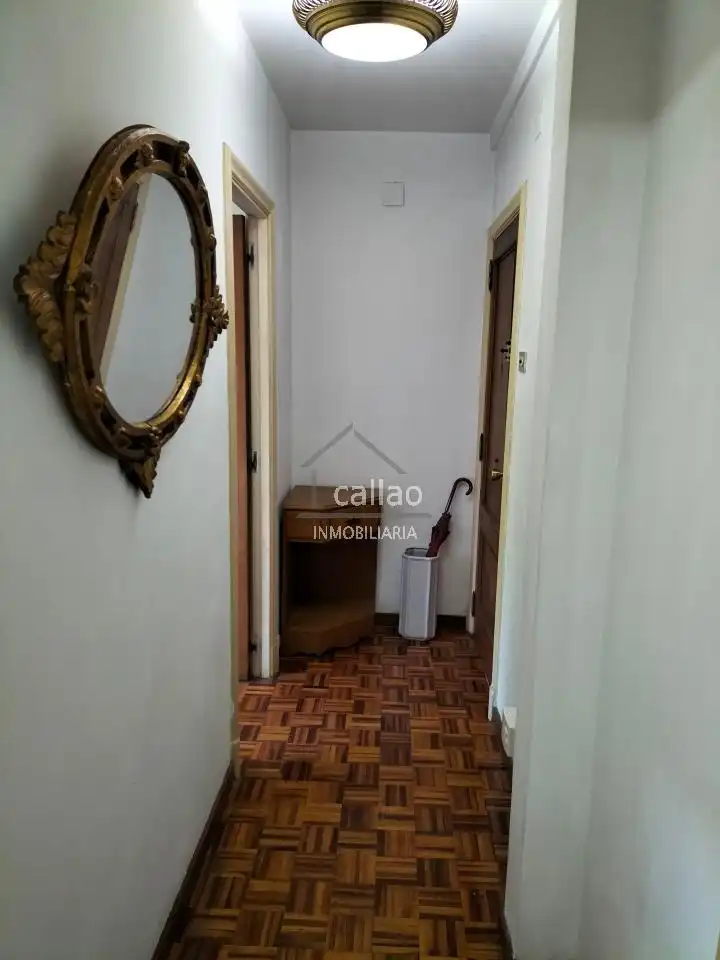 Piso de alquiler en Ferrol con Calefacción, Parquet y Amueblado