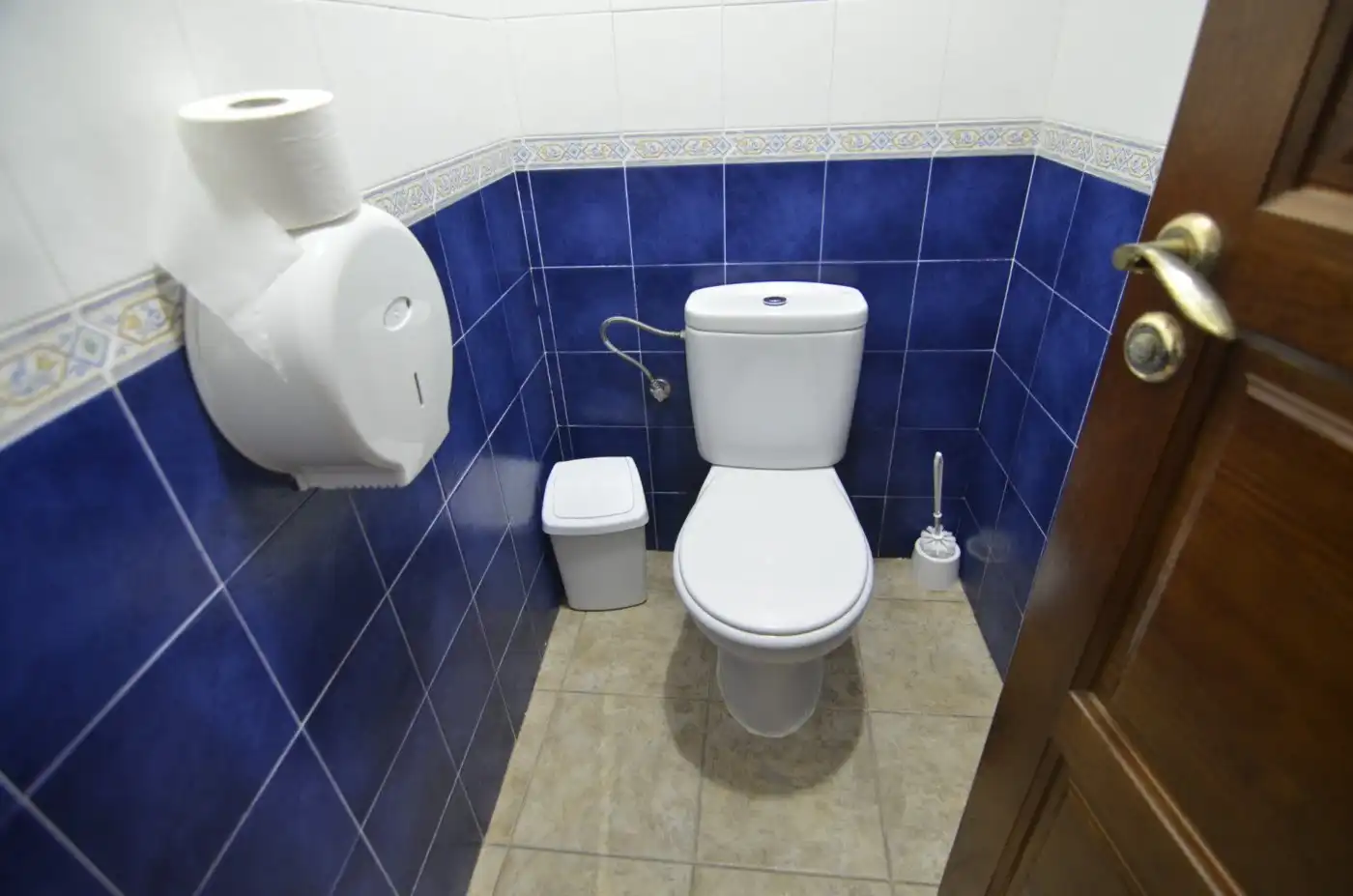 Bathroom of Commercial properties for sale in Aldeadávila de la Ribera