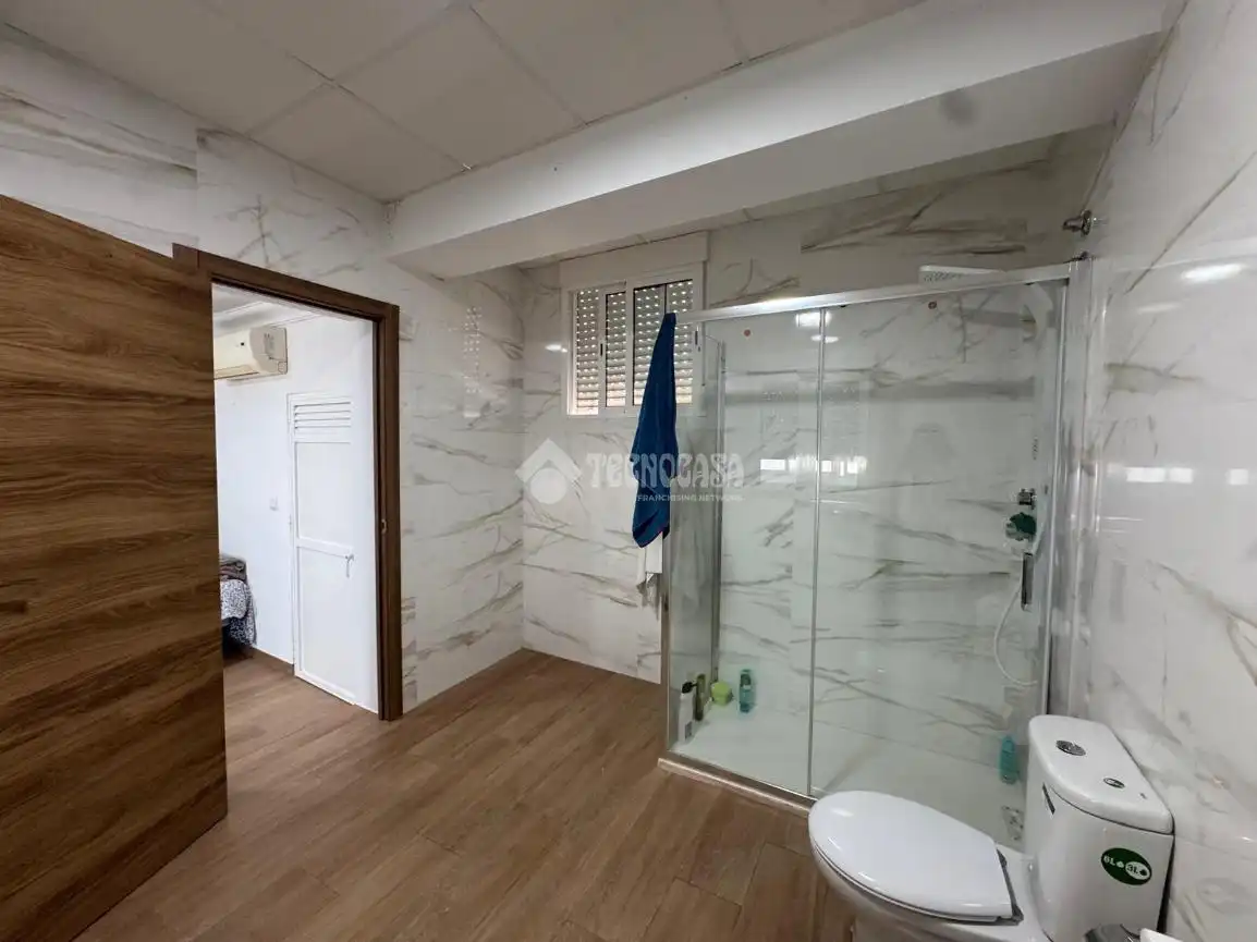 Bathroom of Flat for sale in Osuna  with Air Conditioner and Terrace