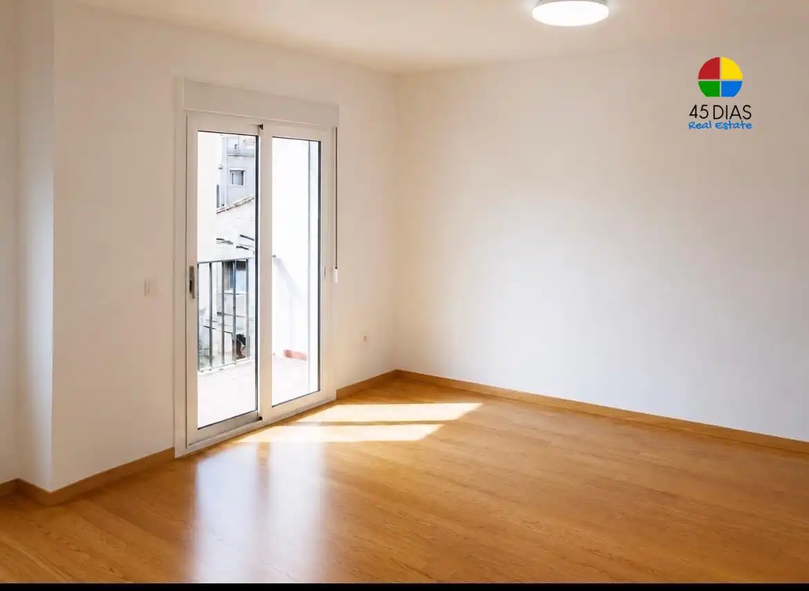 Dormitori de Pis en venda en Ripollet amb Parquet