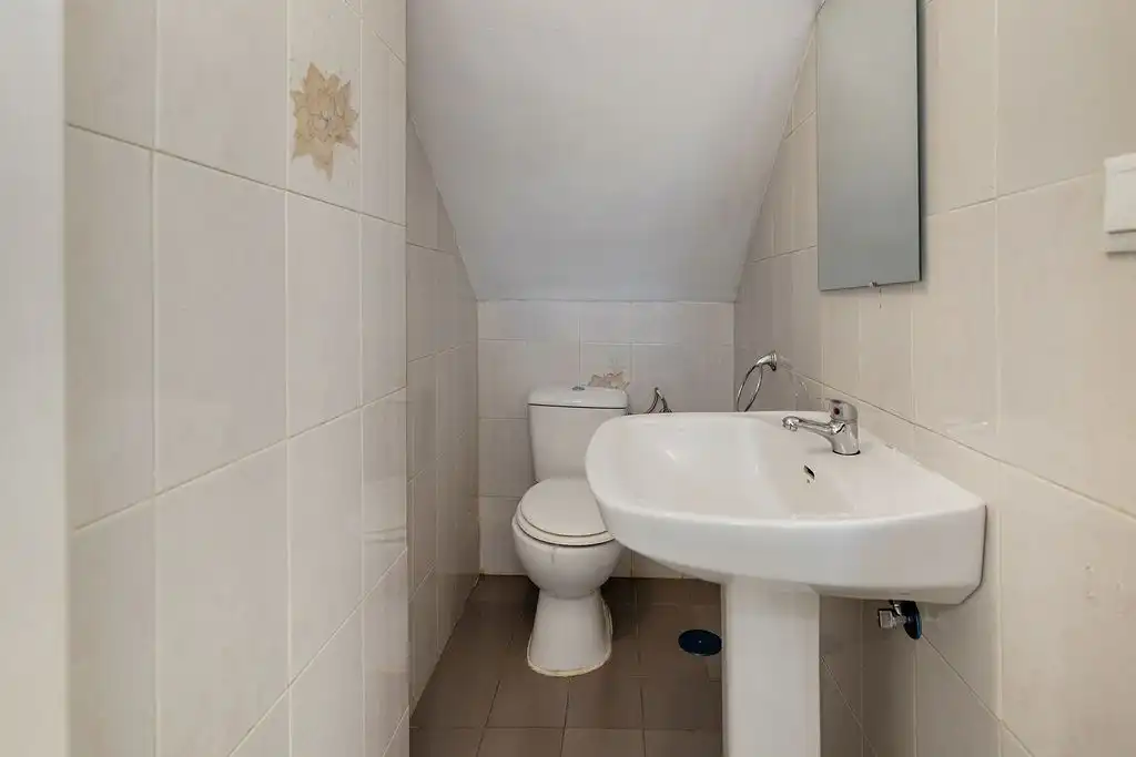 Bany de Dúplex en venda en Marbella amb Calefacció, Terrassa i Piscina comunitària