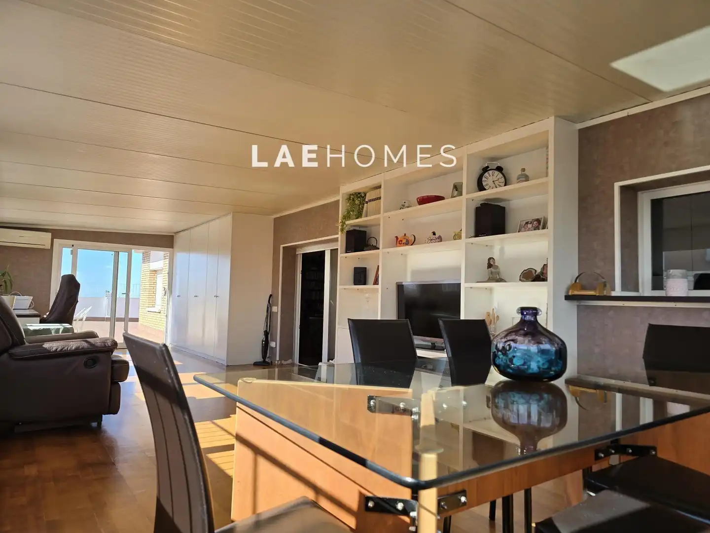 Sala de estar de Ático en venta en Barcelona con Aire acondicionado, Calefacción y Parquet