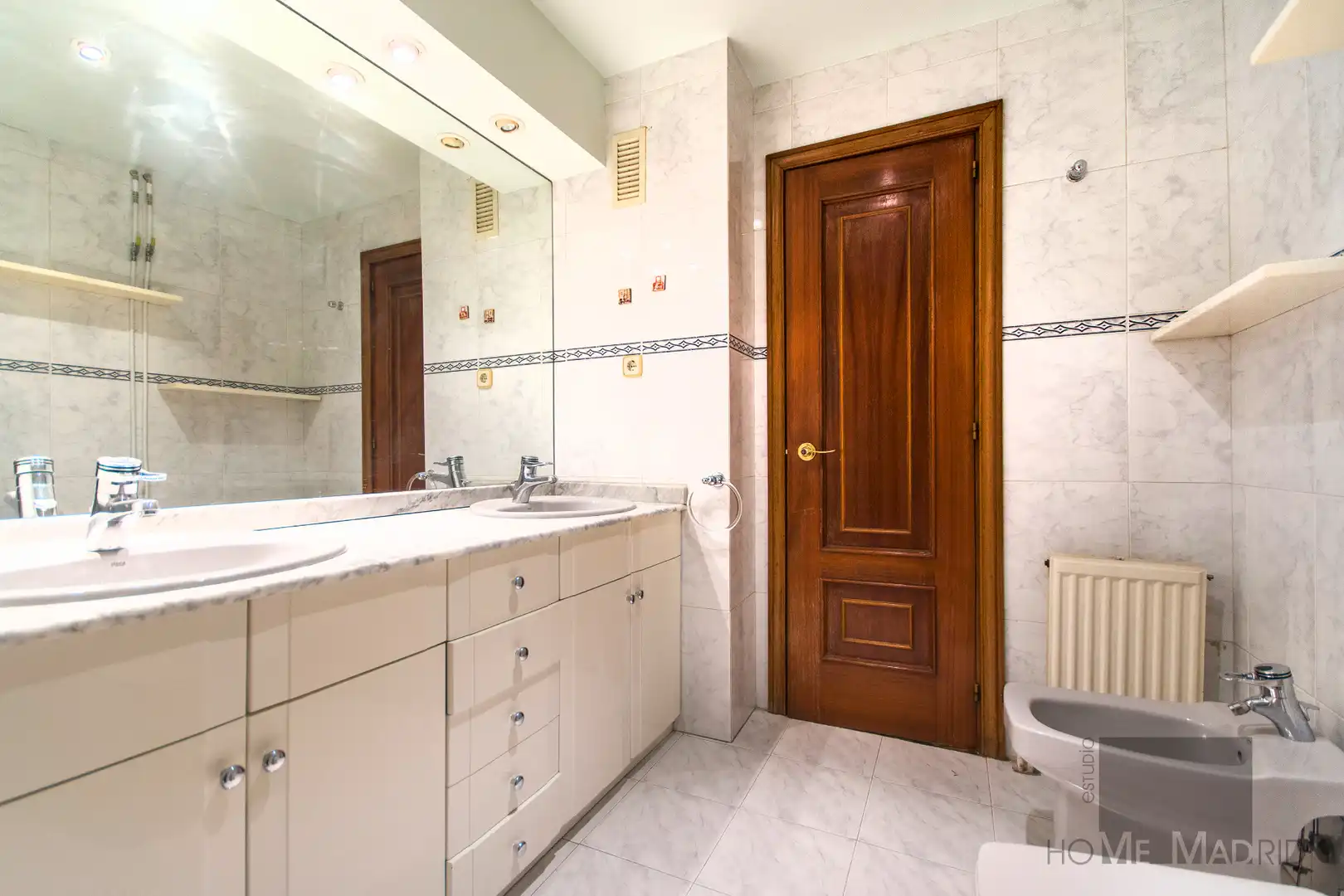 Bathroom of Attic for sale in Madrid  with Air Conditioner, Heating and Terrace