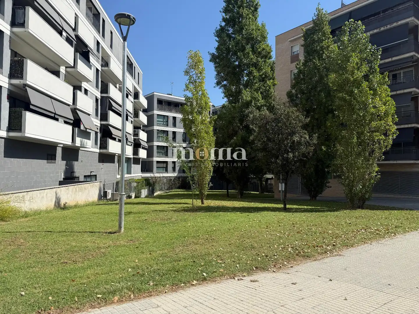 Vista exterior de Dúplex en venda en Montornès del Vallès amb Calefacció, Parquet i Terrassa
