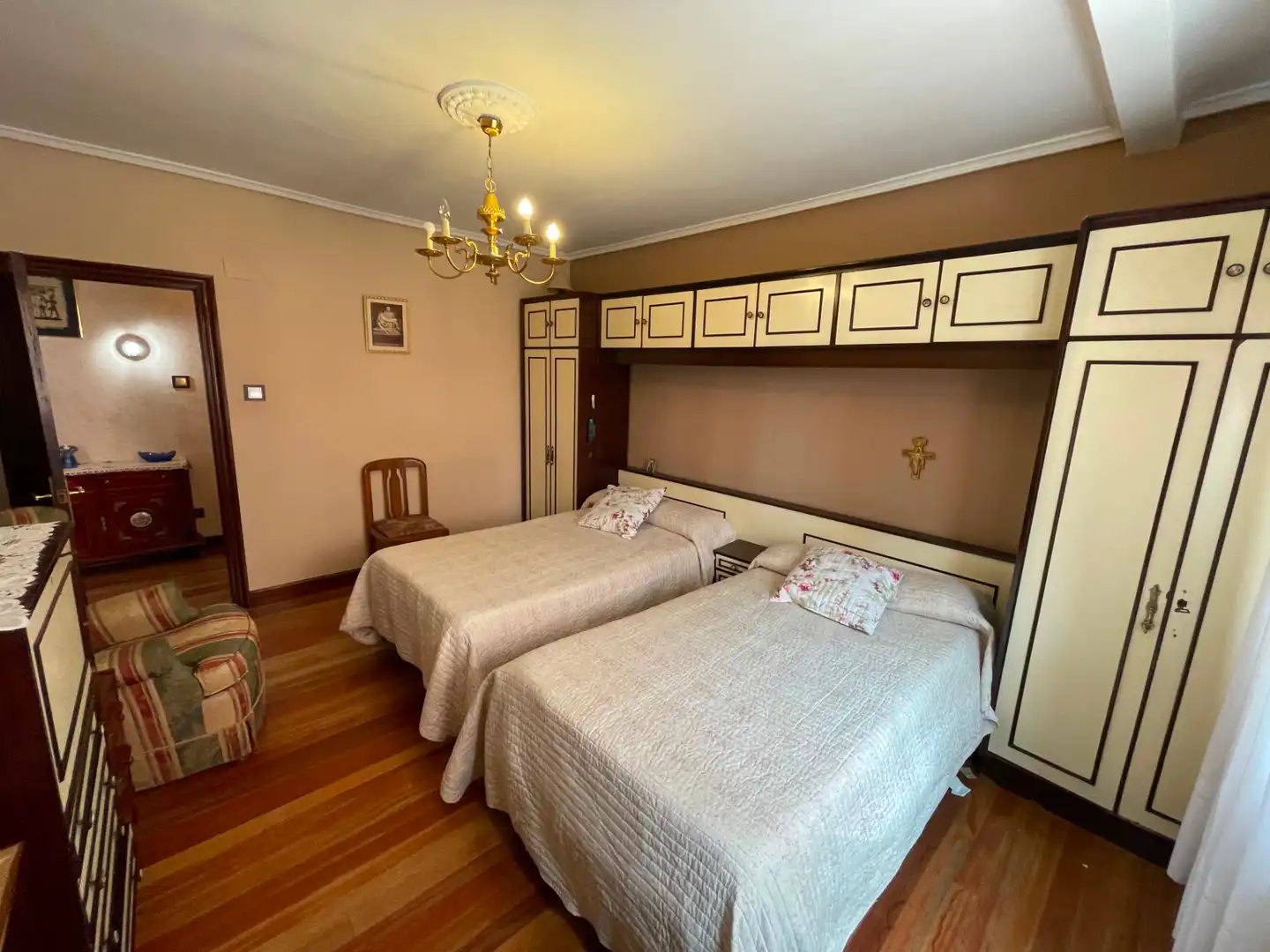 Habitación de Piso en venta en Barakaldo  con Calefacción, Parquet y Amueblado