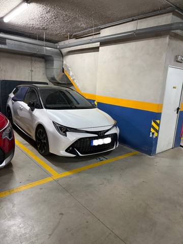 Garaje en Venta en Carrer Carles Fages de Climent, 38 en Poble Nou - Olivar Gran