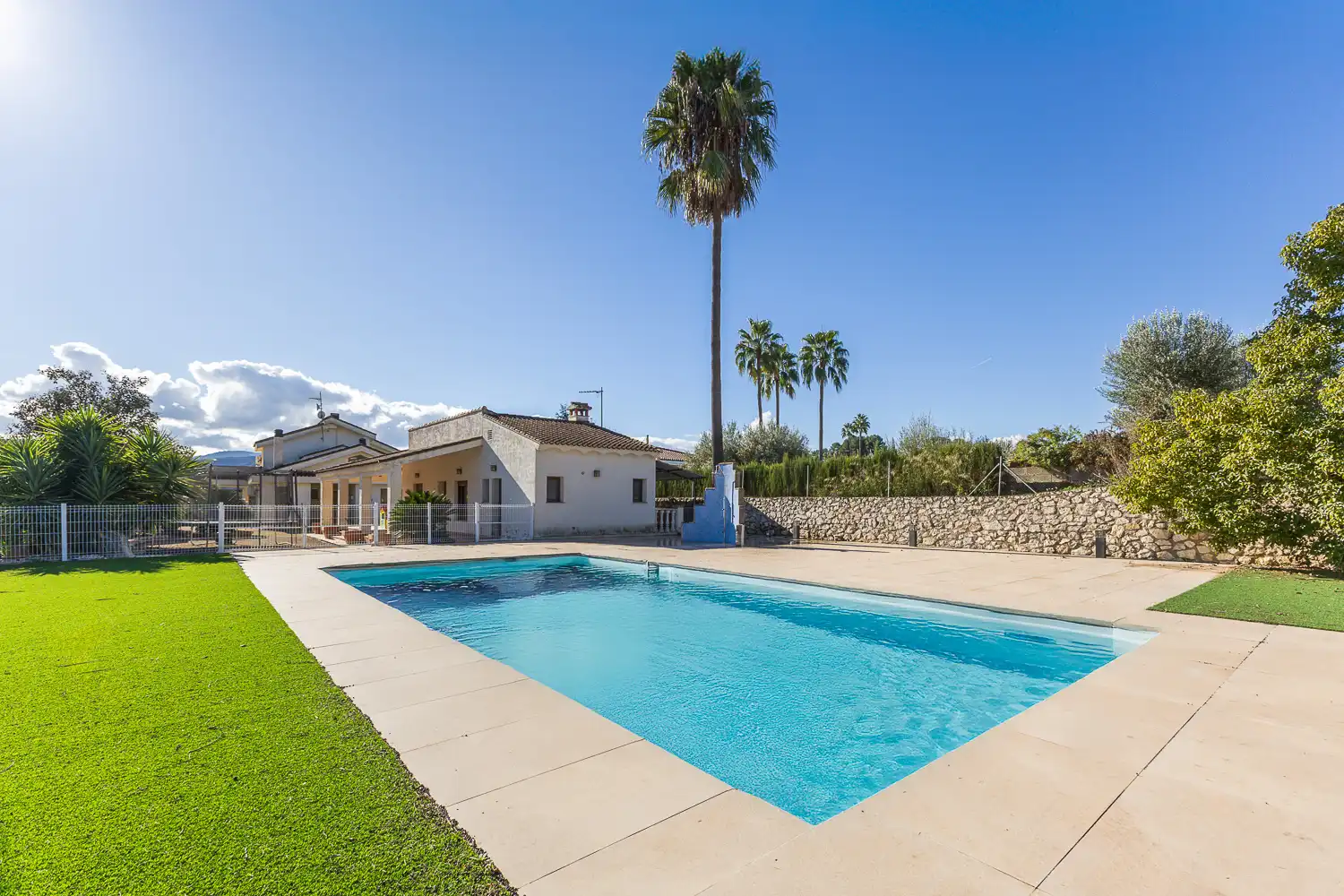 Swimming pool of Houses for sale in Ontinyent  with Air Conditioner, Heating and Private garden