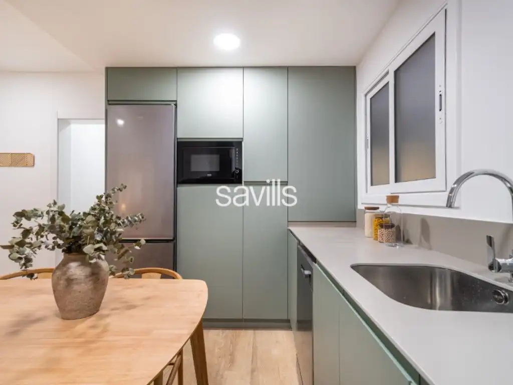 Kitchen of Apartments for sale in Barcelona