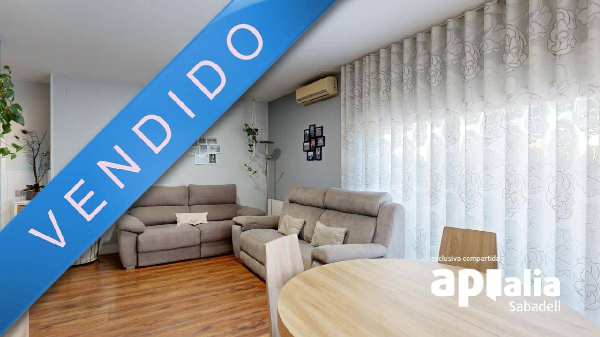 Bedroom of Flat for sale in Barberà del Vallès  with Air Conditioner, Heating and Parquet flooring