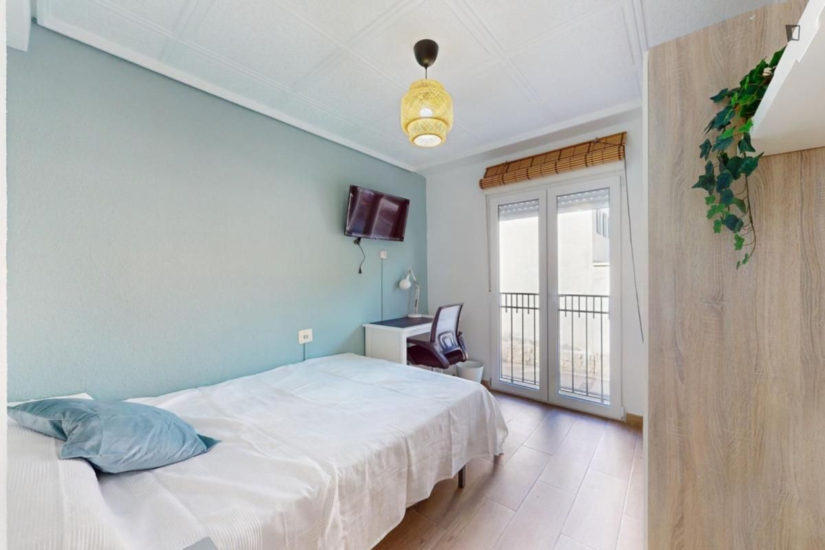 Dormitori de Apartament per a compartir en Alicante / Alacant amb Moblat, Forn i Microones