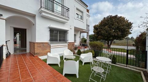 Foto 4 de Casa adosada en venda a Avenida General Caffarena, 89, Buenavista - Lauro Golf, Alhaurín de la Torre