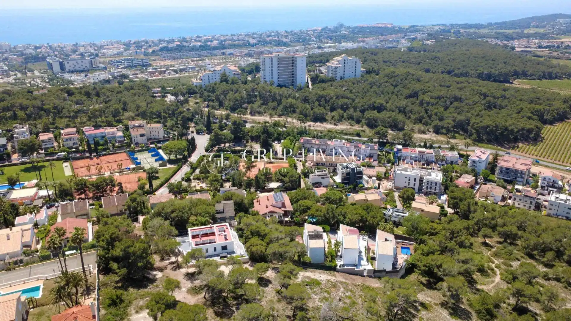 Exterior view of Houses for sale in Sant Pere de Ribes  with Air Conditioner, Heating and Private garden