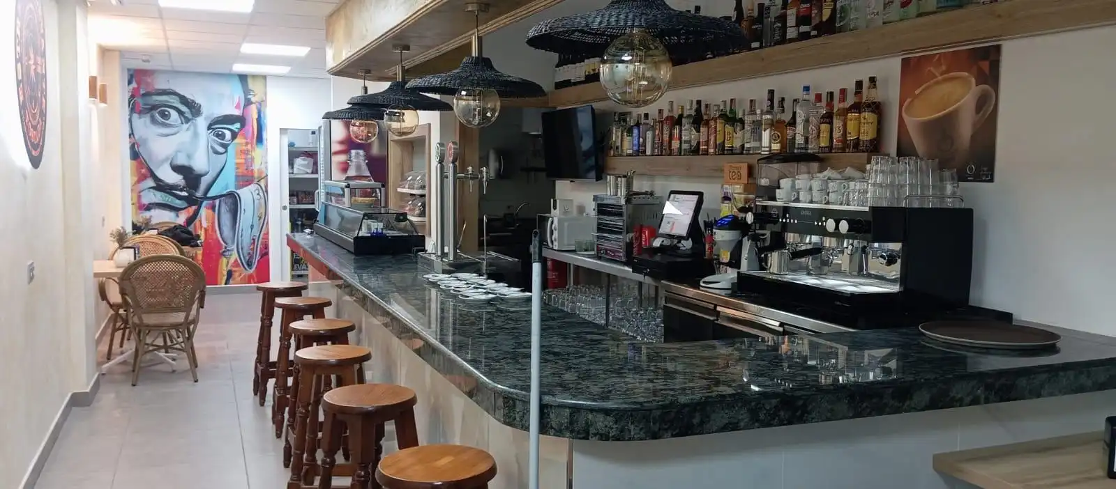 Business premises for sale in Casco Antiguo, imagen 2