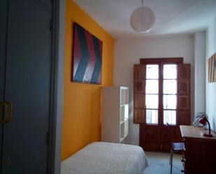 Bedroom of Flat to share in  Sevilla Capital