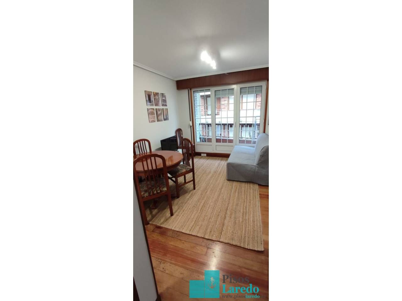Living room of Flat to rent in Laredo  with Furnished and Balcony