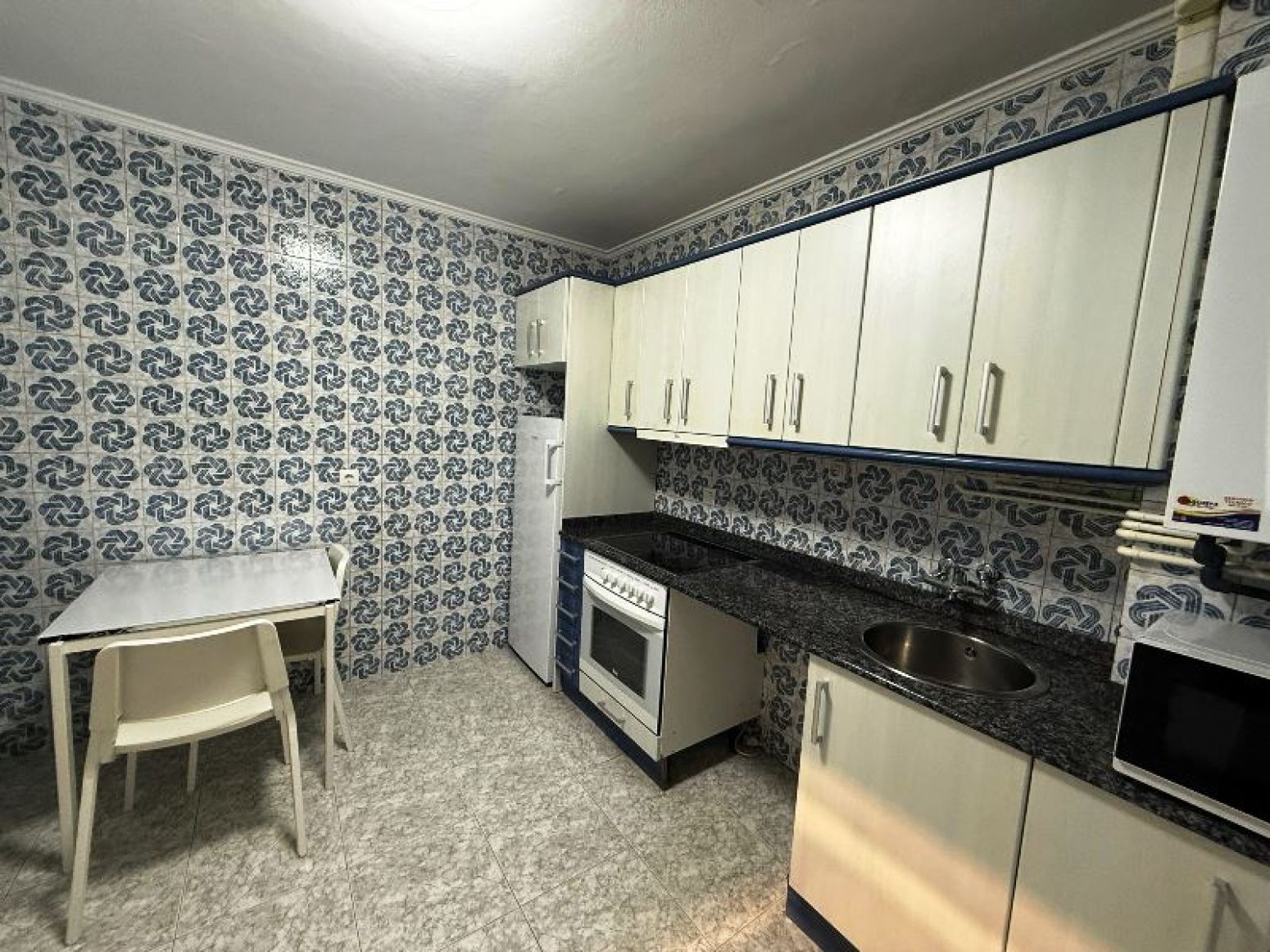 Kitchen of Flat for sale in Cabezón de la Sal  with Heating, Storage room and Furnished