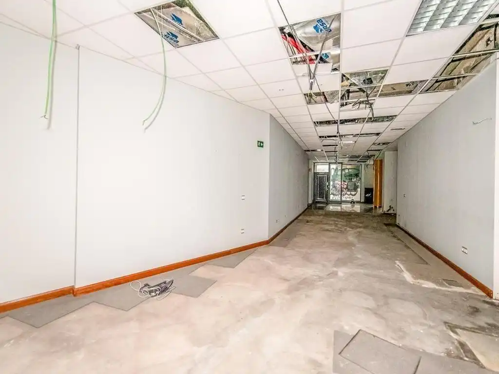 Business premises for sale in Calle de las Huelgas