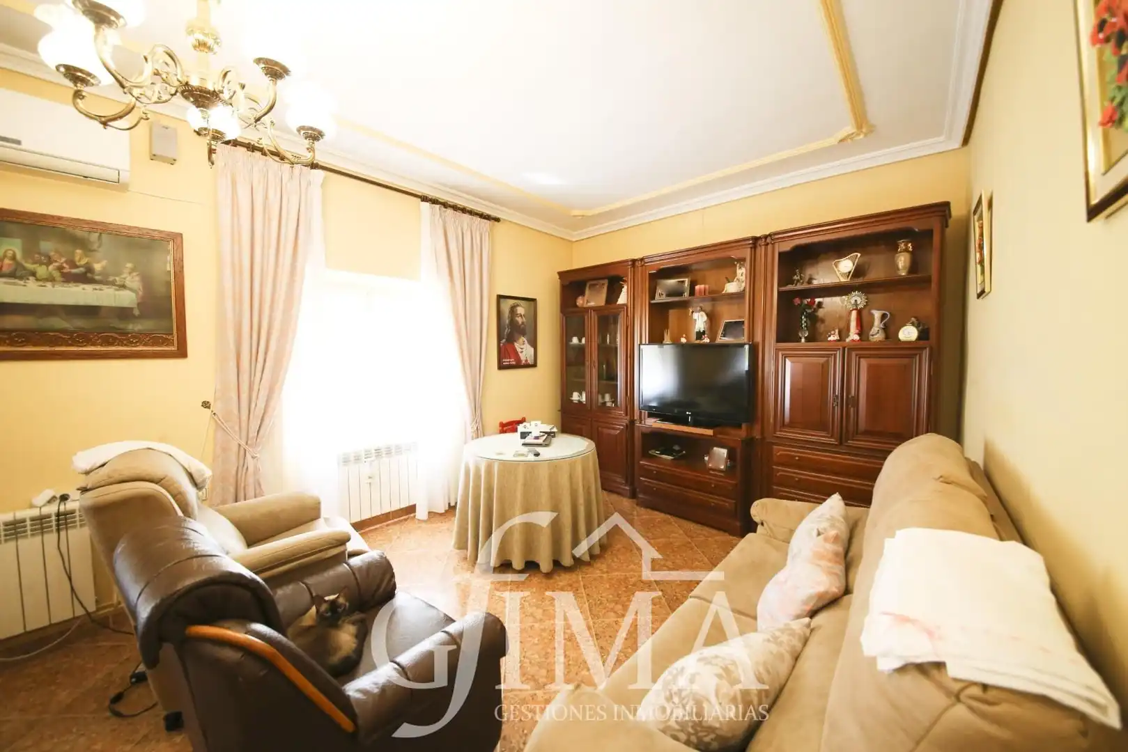 Living room of Houses for sale in Tomelloso  with Air Conditioner, Heating and Terrace
